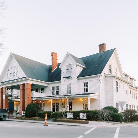 The Nuwray Hotel & Carriage House Burnsville Esterno foto