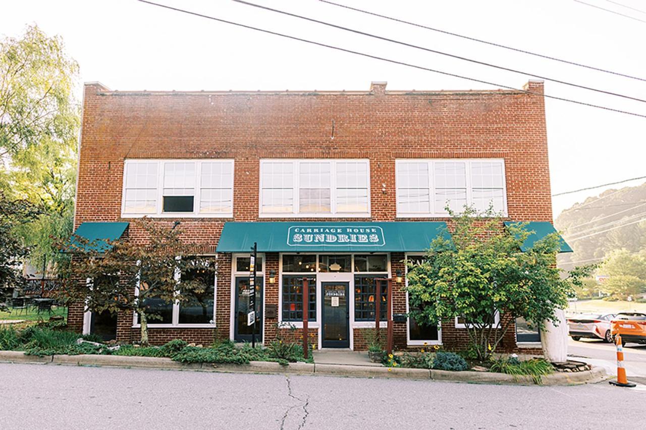 The Nuwray Hotel & Carriage House Burnsville Esterno foto