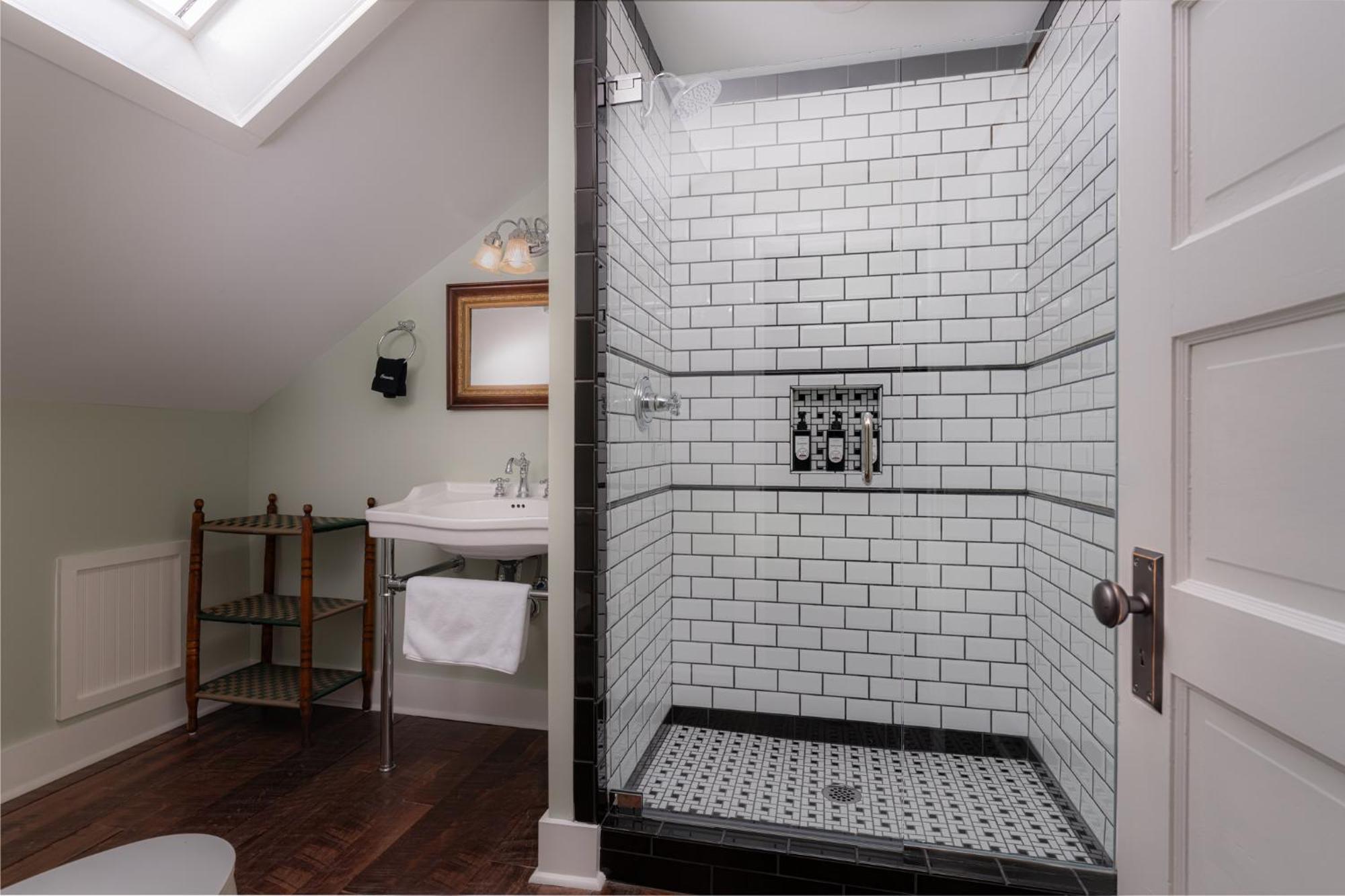 The Nuwray Hotel & Carriage House Burnsville Esterno foto
