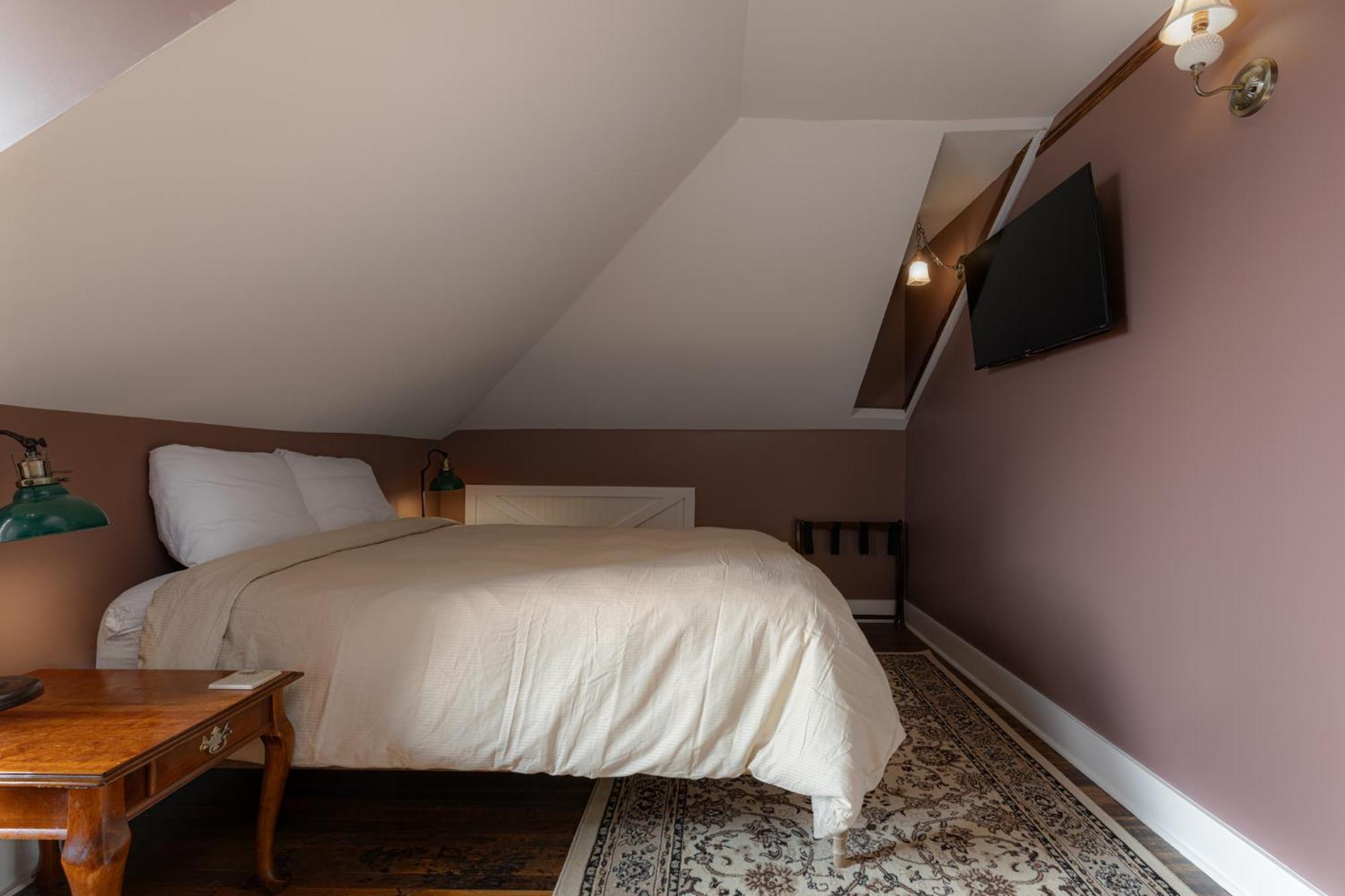 The Nuwray Hotel & Carriage House Burnsville Esterno foto