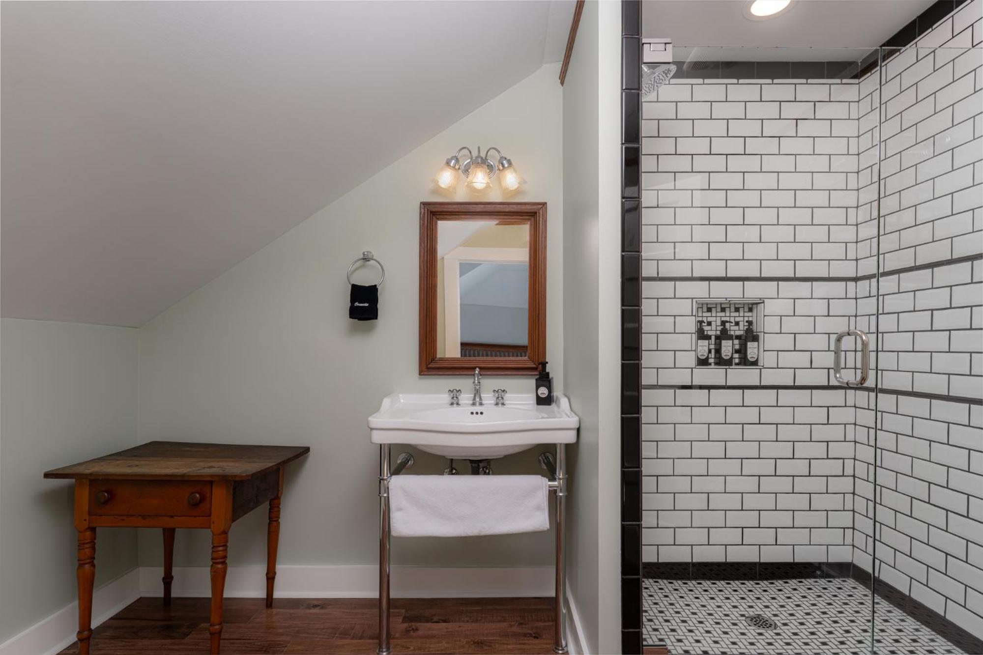 The Nuwray Hotel & Carriage House Burnsville Esterno foto