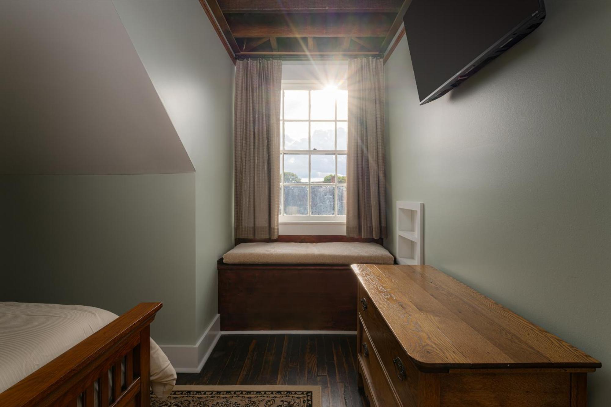 The Nuwray Hotel & Carriage House Burnsville Esterno foto