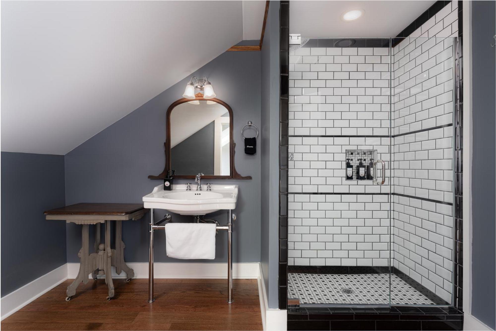 The Nuwray Hotel & Carriage House Burnsville Esterno foto
