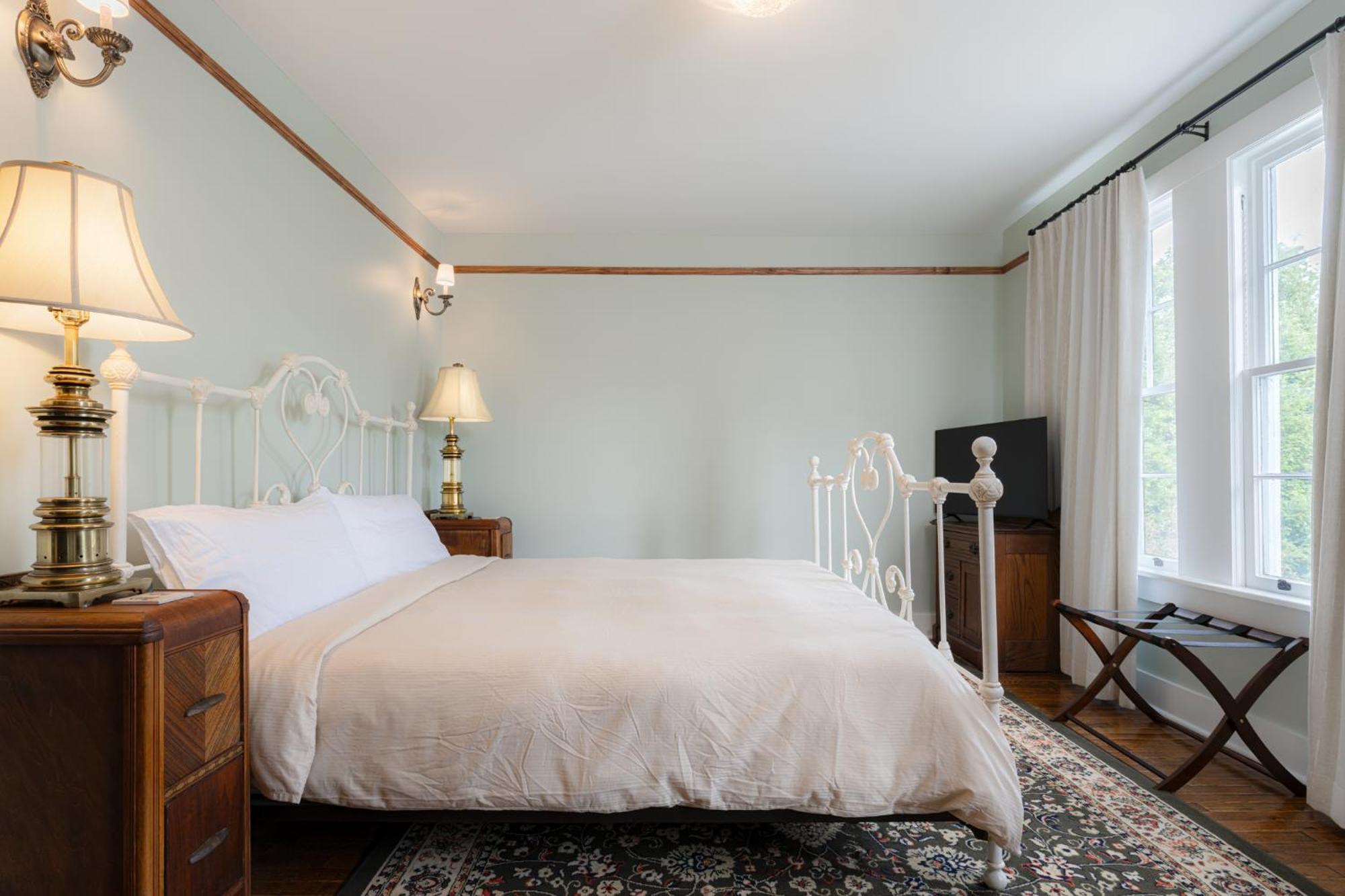 The Nuwray Hotel & Carriage House Burnsville Esterno foto