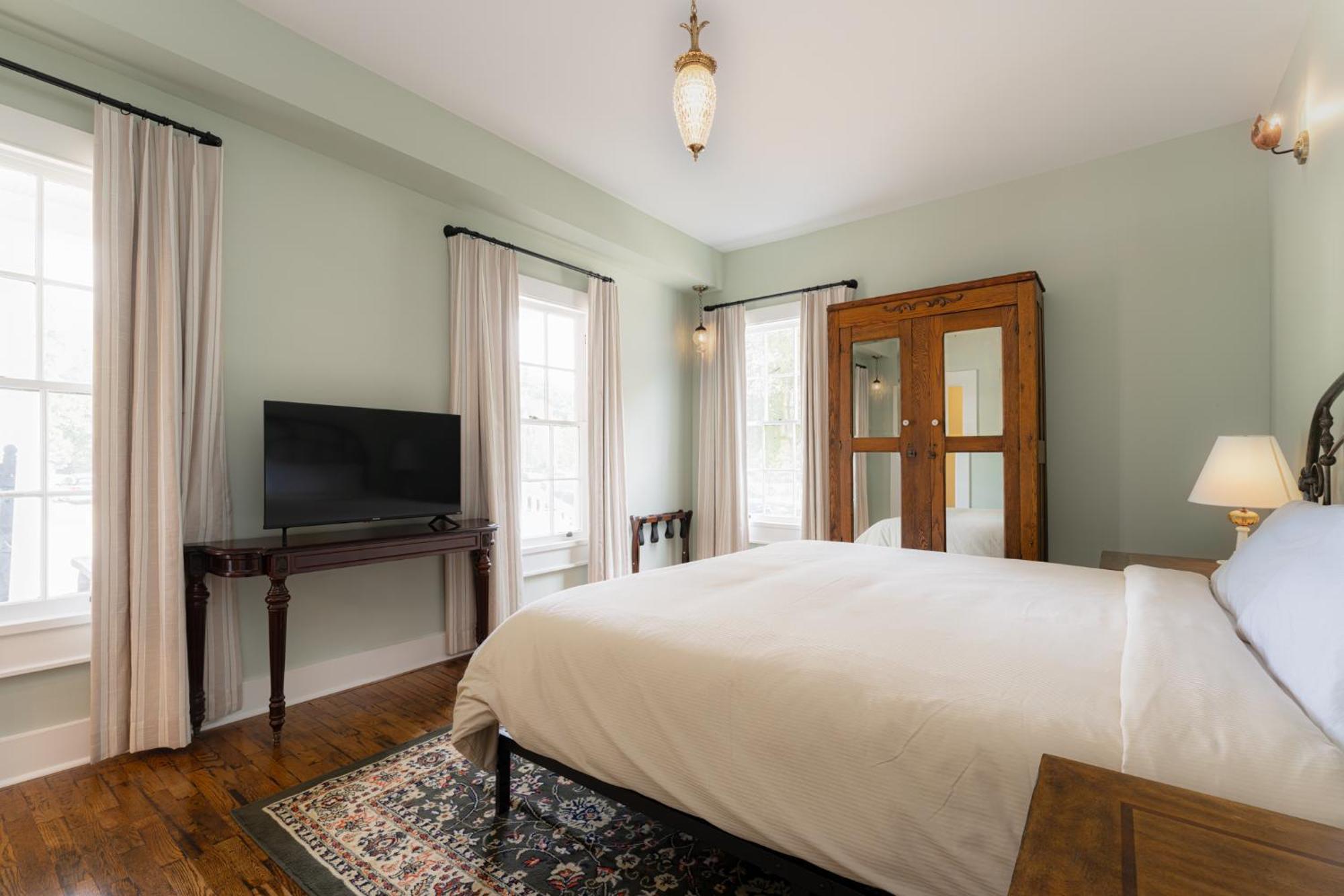 The Nuwray Hotel & Carriage House Burnsville Esterno foto
