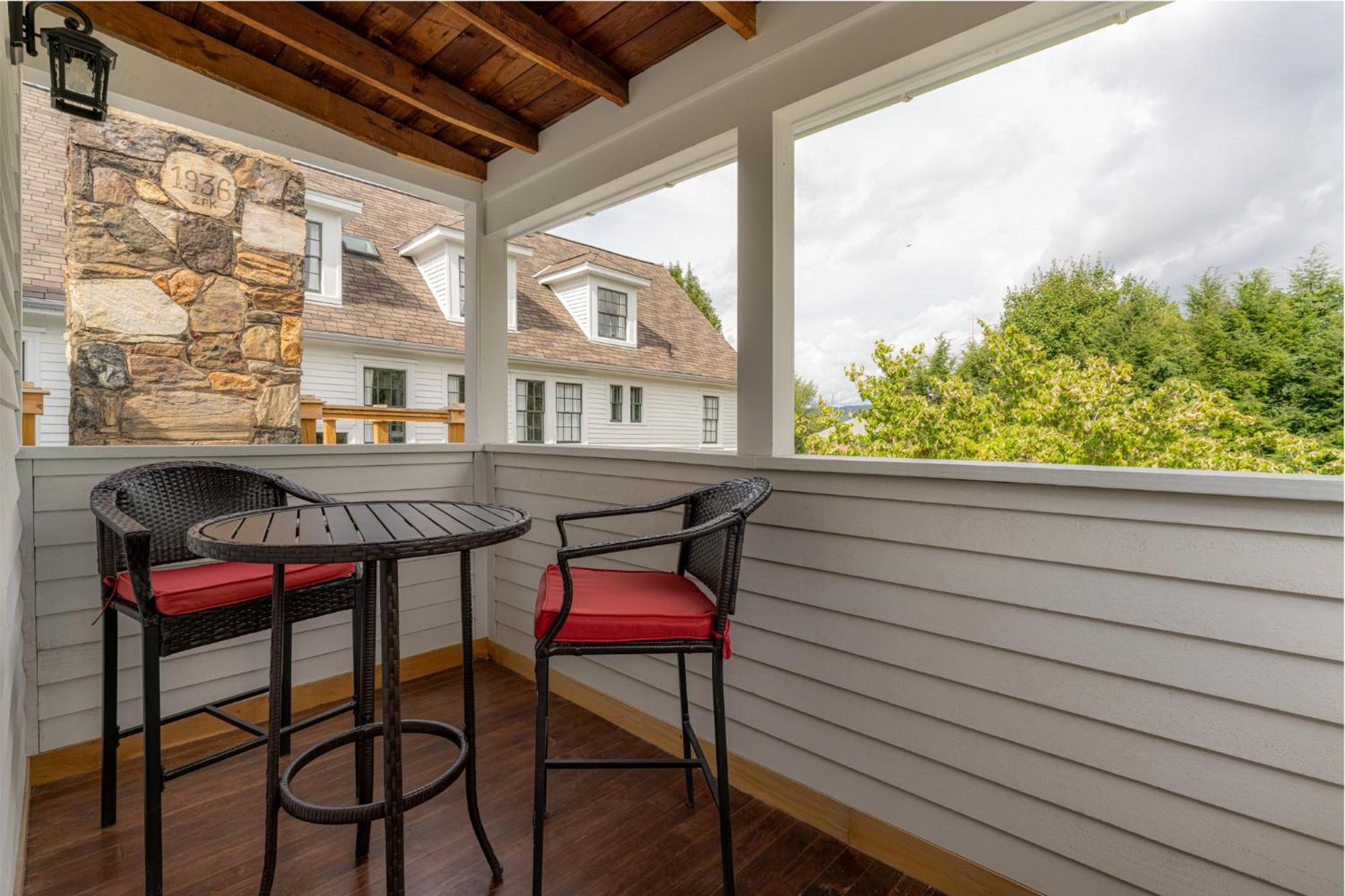 The Nuwray Hotel & Carriage House Burnsville Esterno foto