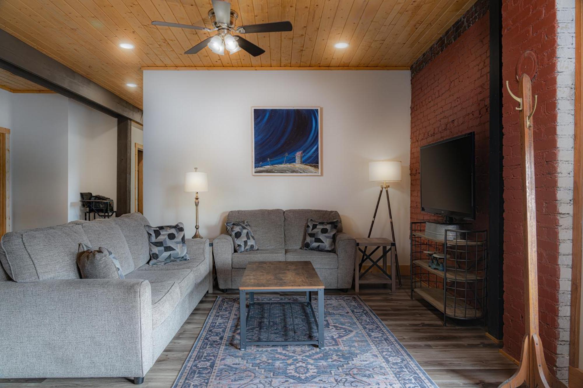 The Nuwray Hotel & Carriage House Burnsville Esterno foto