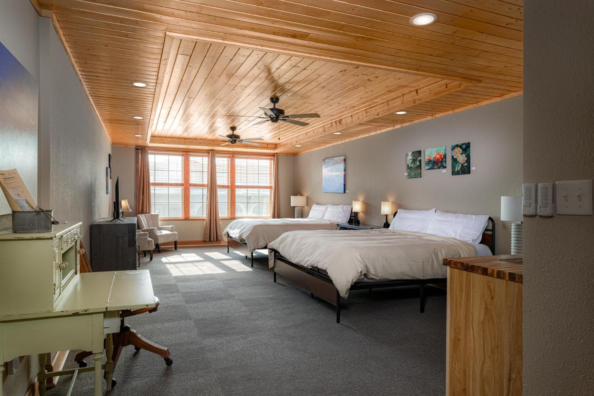 The Nuwray Hotel & Carriage House Burnsville Esterno foto